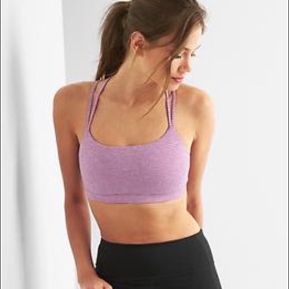 NWOT GapFit Breathe Low Impact Strappy Sports Bra - Picture 1 of 5